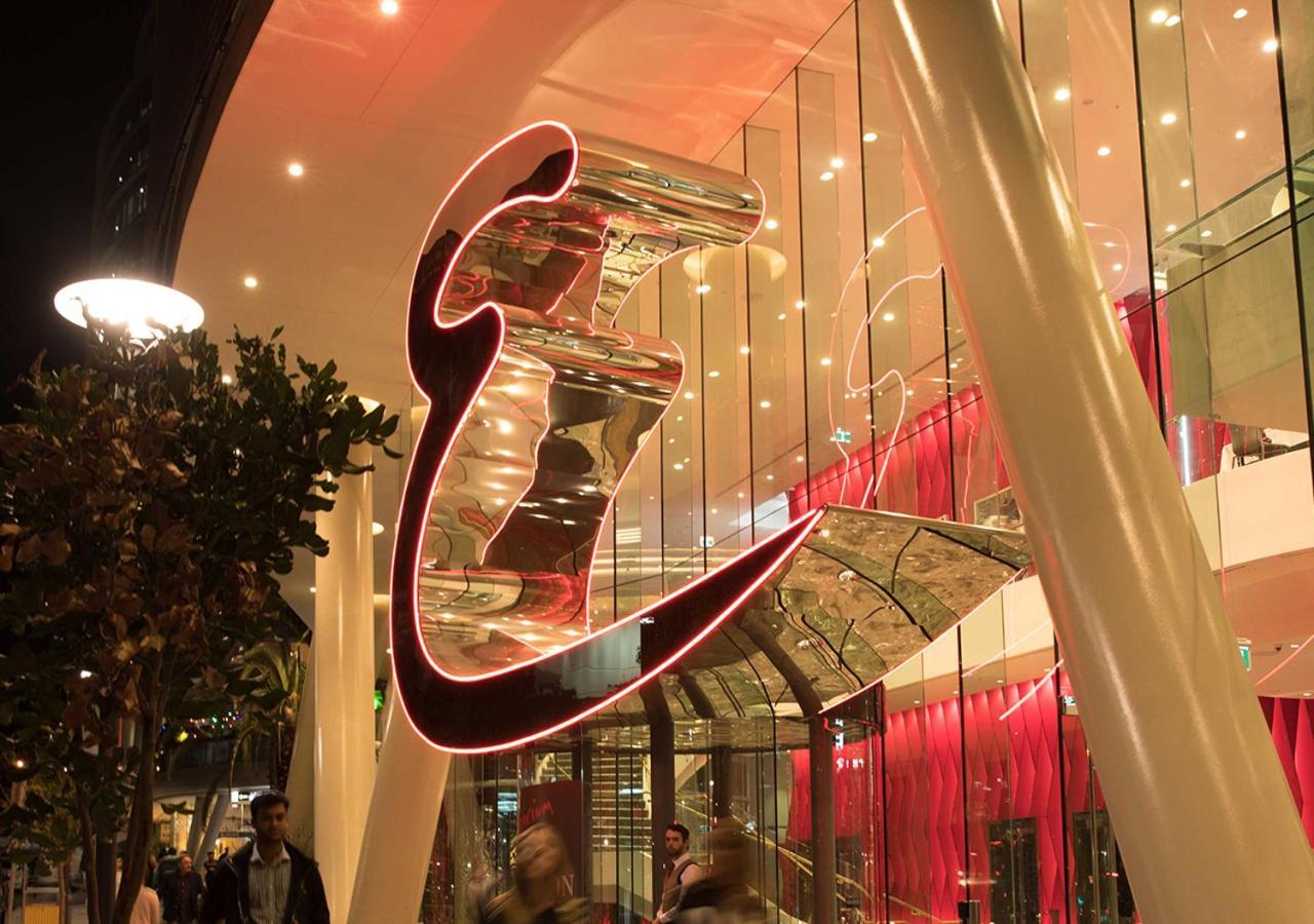 Emporium Hotel South Bank Brisbane Extérieur photo The staircase at the entrance of the restaurant